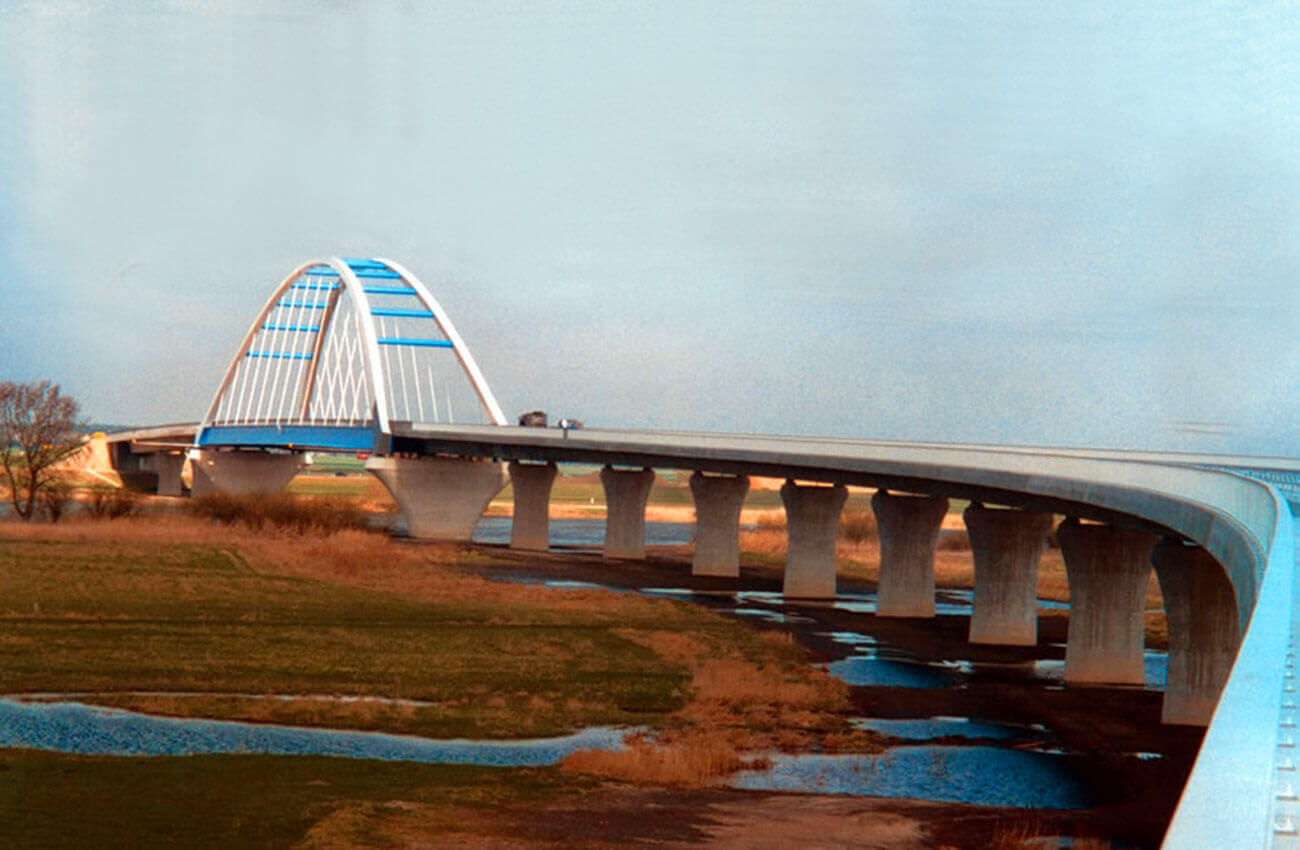 Elbe Bridge Tangermünde, Straßen Bridge